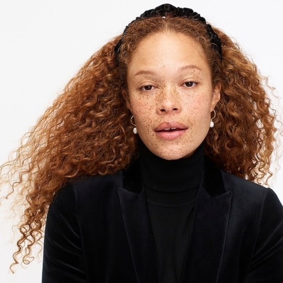 NWT J. Crew Velvet Pink Scrunchie Headband - Picture 2 of 2